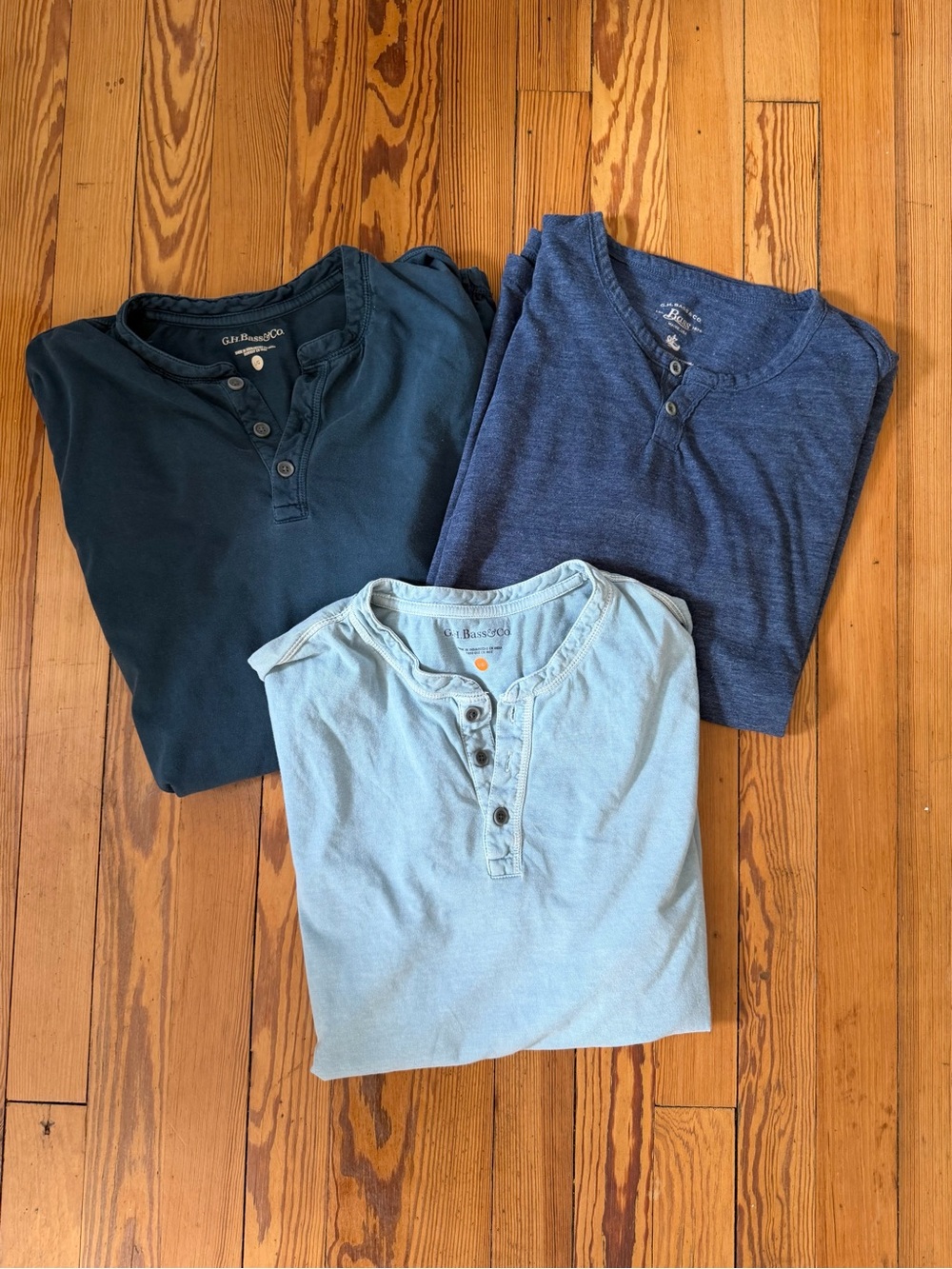 G.H. Bass & Co. Men’s Large Henley Shirts 3-Piece Bundle Blue Navy